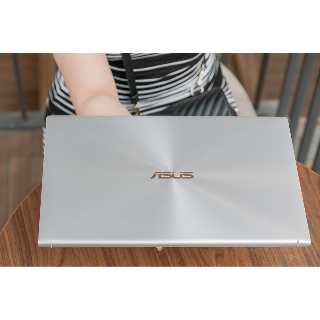 Máy tính Asus ZenBook 15 UX533FD (Core i5-8265U 8CPU, DDR4 8GB, SSD 256GB, GeForce GTX 1050 Max-Q, MH 15.6' FHD) | BigBuy360 - bigbuy360.vn