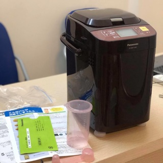 Máy làm bánh mì Panasonic SD-BMT1000