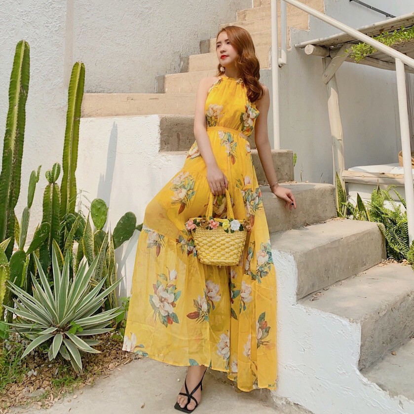 Đầm Maxi hai dây yếm, đầm đi biển, dáng dài, xếp tầng, mê mẩn em này luôn VINTAGE STORE | BigBuy360 - bigbuy360.vn