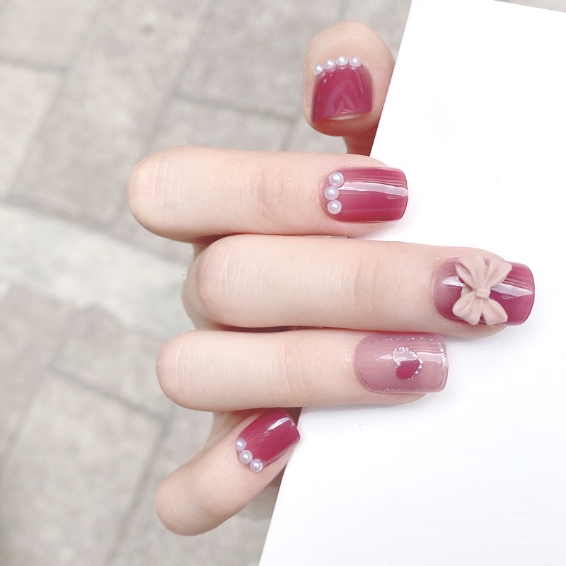 [Hàng mới về]Bộ 24 móng giả đính charm nơ form ngắn