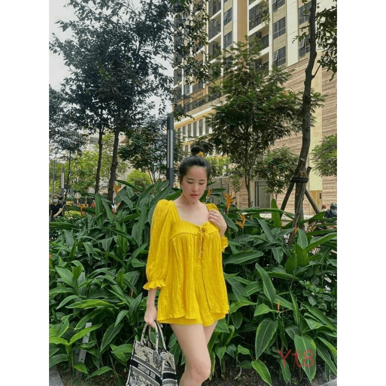 SÉT ĐÙI NỮ CHẤT LIỆU XỐP MẶC CỰC MÁT PHỐI NHÚN HÀI HÒA TÔN DÁNG SÁNG DA THỜI TRANG THIẾT KẾ