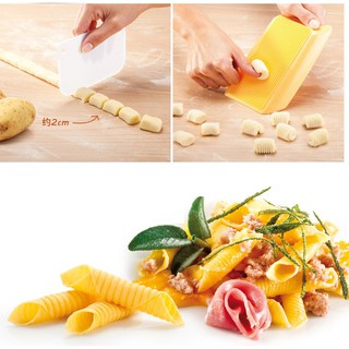 Dụng cụ làm mì nui