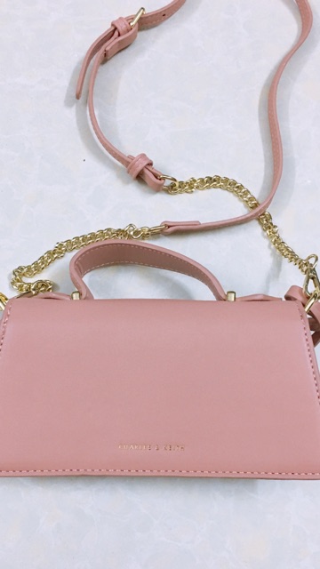 Thanh lý Túi đeo chéo Charles & Keith