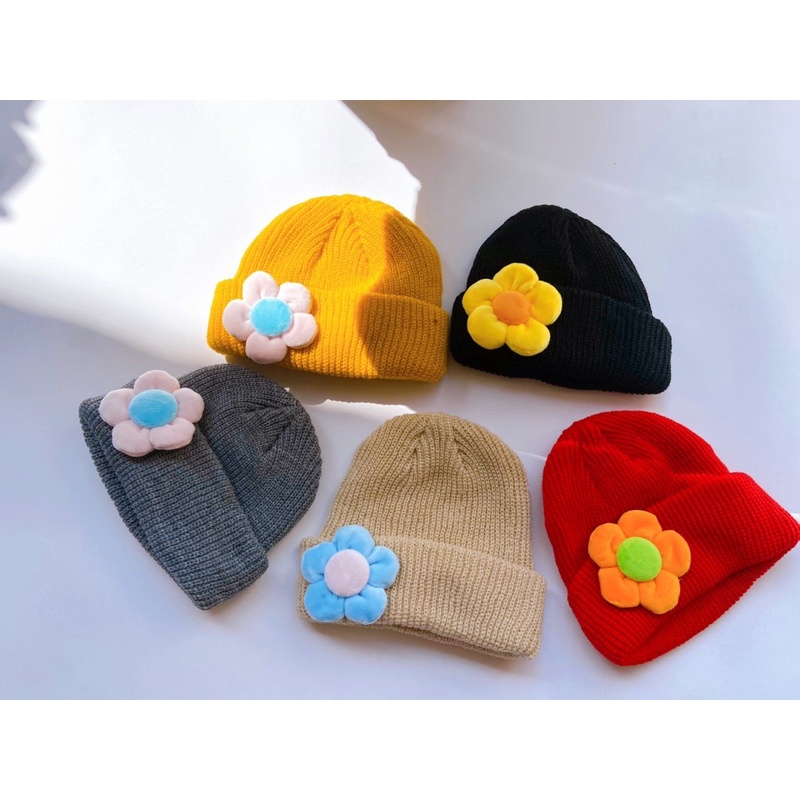 Mũ len bông hoa  bé gái