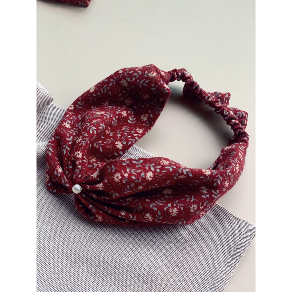 Bộ áo dài vải thô đỏ cà bông cho bé gái tặng kèm turban