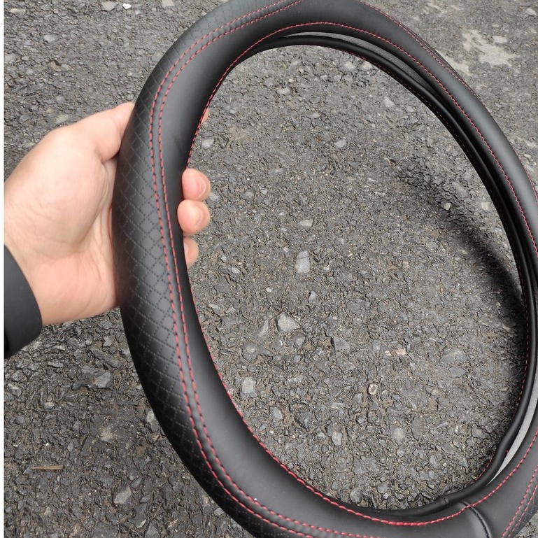 Bọc vô lăng Bọc tay lái, bọc da tay lái, bọc da vô lăng, bọc vô lăng cao cấp mẫu caro M22