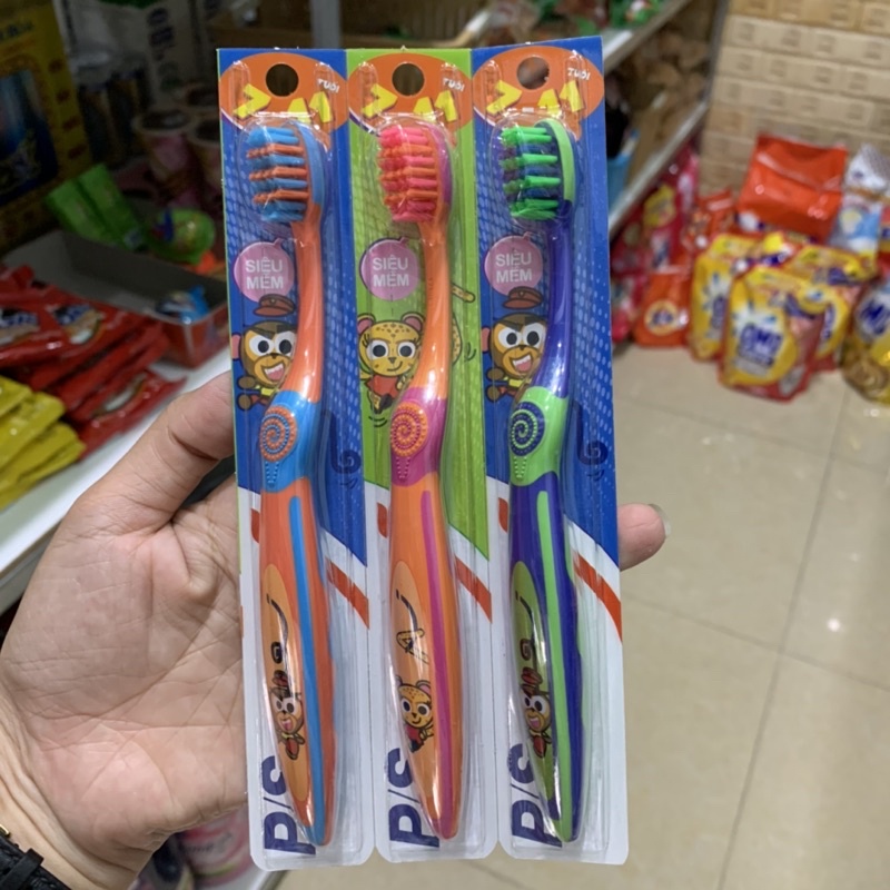 Bàn chải đánh răng P/S cho bé