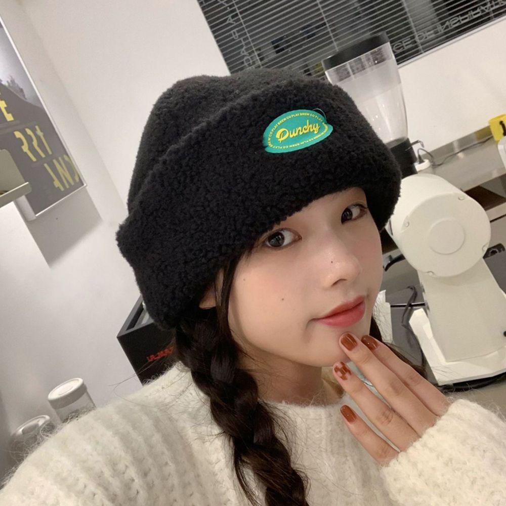 Mũ beanie Lông Cừu Màu Trơn Đơn Giản Bảo Vệ Tai Thời Trang Thu Đông Cho Nữ