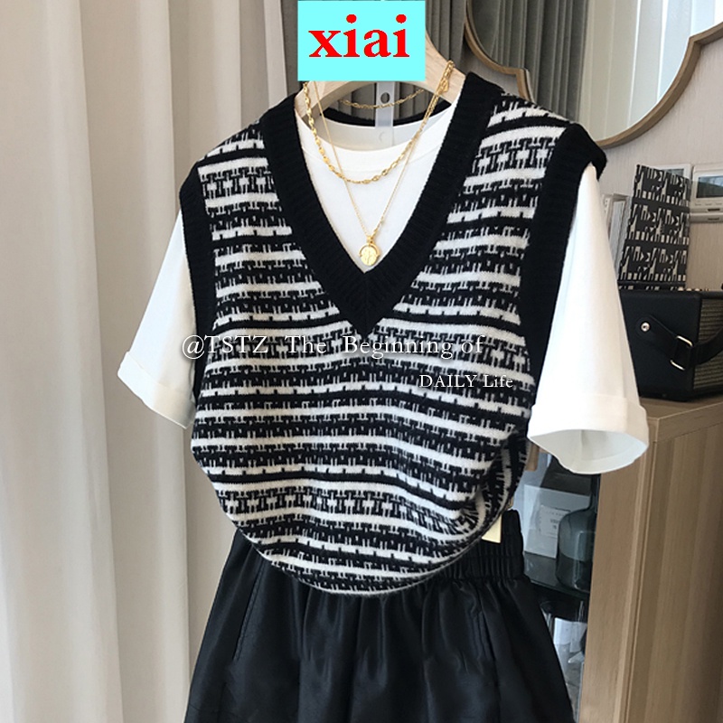 Áo khoác ghi lê cổ chữ V màu trắng đen phong cách retro cho nữ
