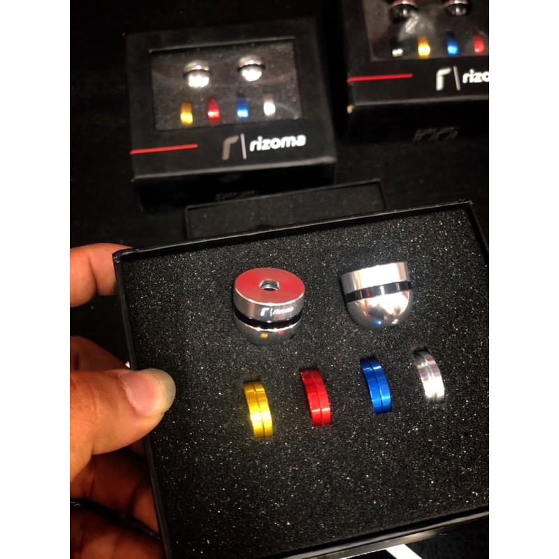 Gù Tay Lái (Có Kèm Phụ Kiện Gắn Ghi Đông )