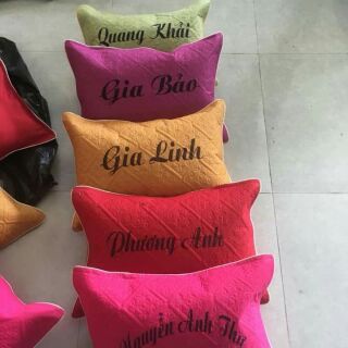 Gối trẻ em 1 màu in chữ