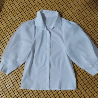 Áo sơ mi tay bồng