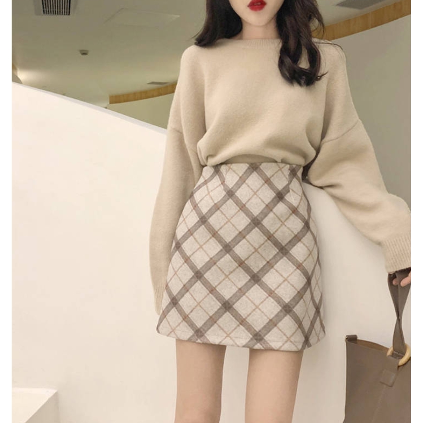Bộ Áo Sweater Dài Tay + Chân Váy Xinh Xắn Theo Phong Cách Hàn Quốc | BigBuy360 - bigbuy360.vn