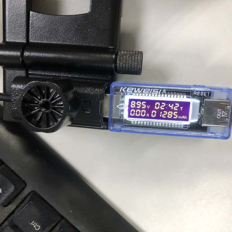 Giá đỡ điện thoại gắn trên tay lái kèm cổng sạc nhanh usb dành cho xe máy