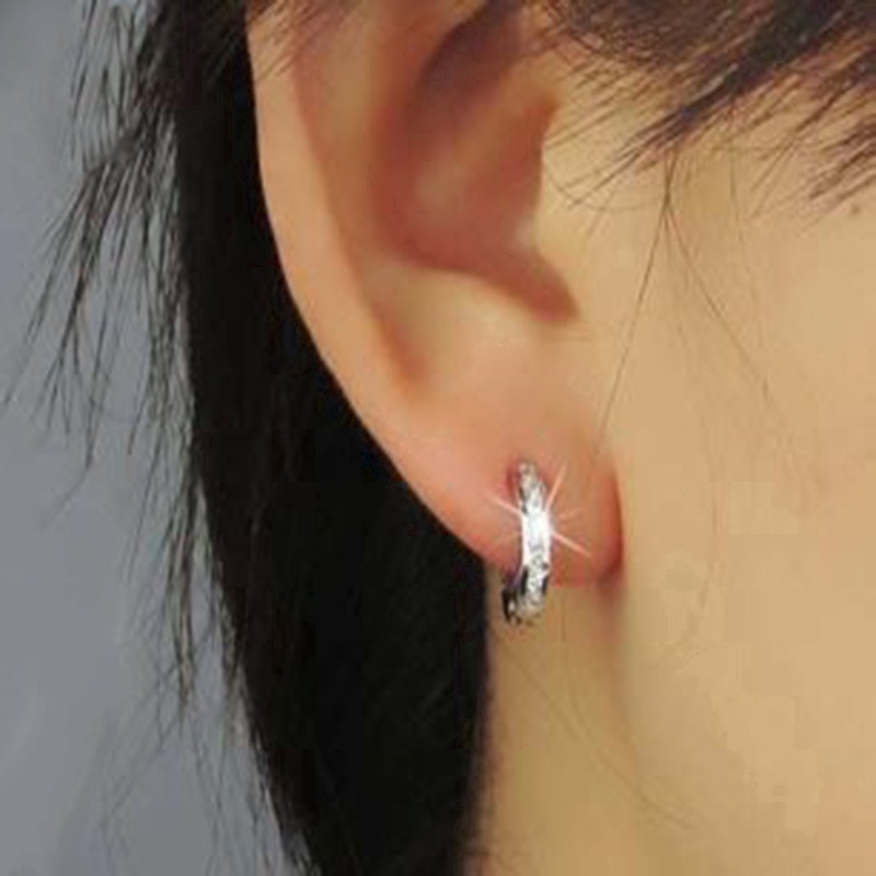 Khuyên tai tròn mạ bạc đính đá thanh lịch