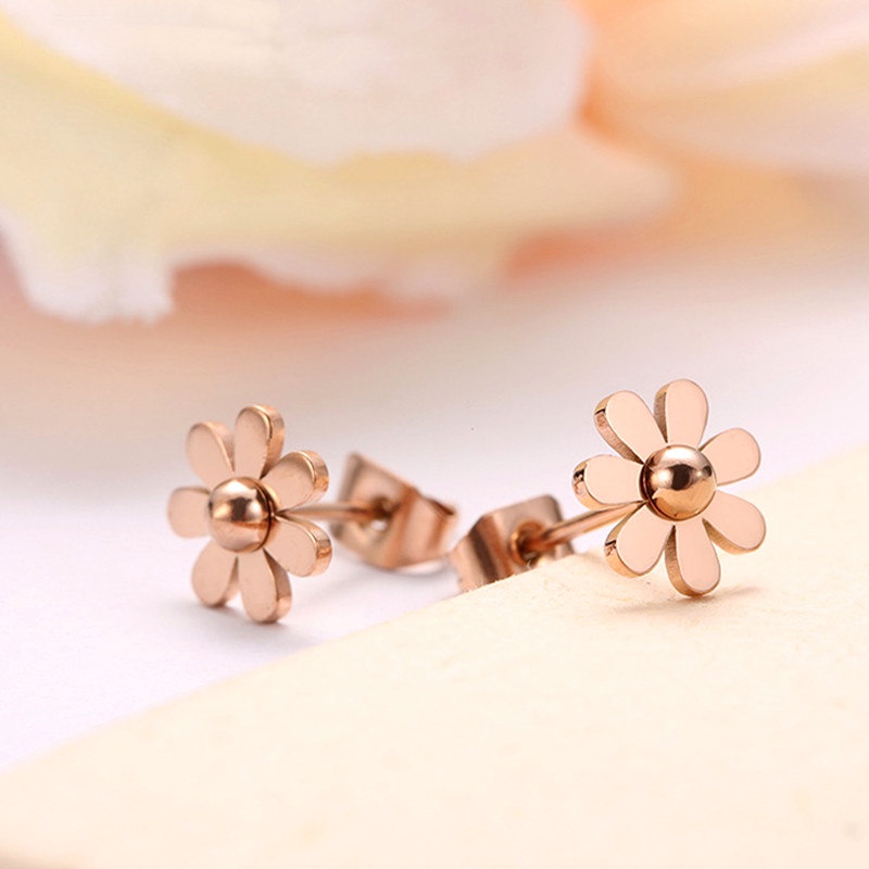 bông tai nữ cao cấp hình hoa daisy khuyên tai titan Trang sức titan thiết kế sang trọng