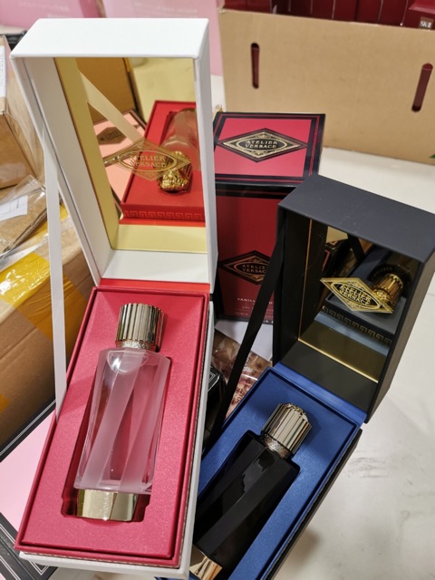 Nước hoa Vanille Rouge của hãng versace