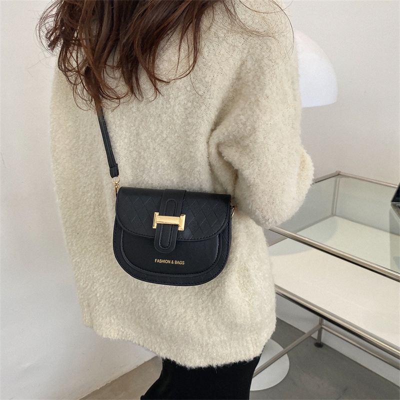 Túi Đeo Chéo Dáng Vuông Nhỏ Thiết Kế Mới Thời Trang Cho Nữ