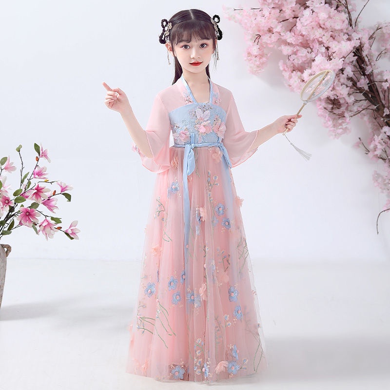 Bộ hán phục dài tay phong cách cổ điển xinh xắn dành cho nữ