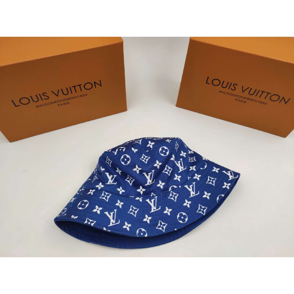 Mũ xô in logo thương hiệu Louis Vuitton LV thời trang xuân hè