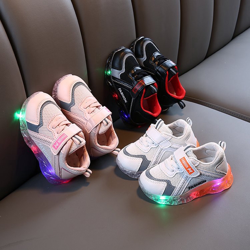 Giày Thể Thao Chống Trượt Có Đèn Led Cho Bé 2-8 Tuổi