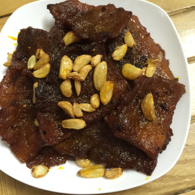 Heo ướt cháy tỏi