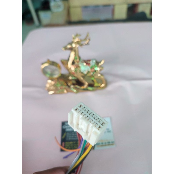 Jack 20pin kết nối loa và nguồn CD Mitsubishi