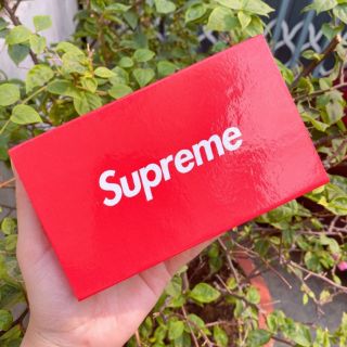 Set son Supreme 2 cây tone đỏ