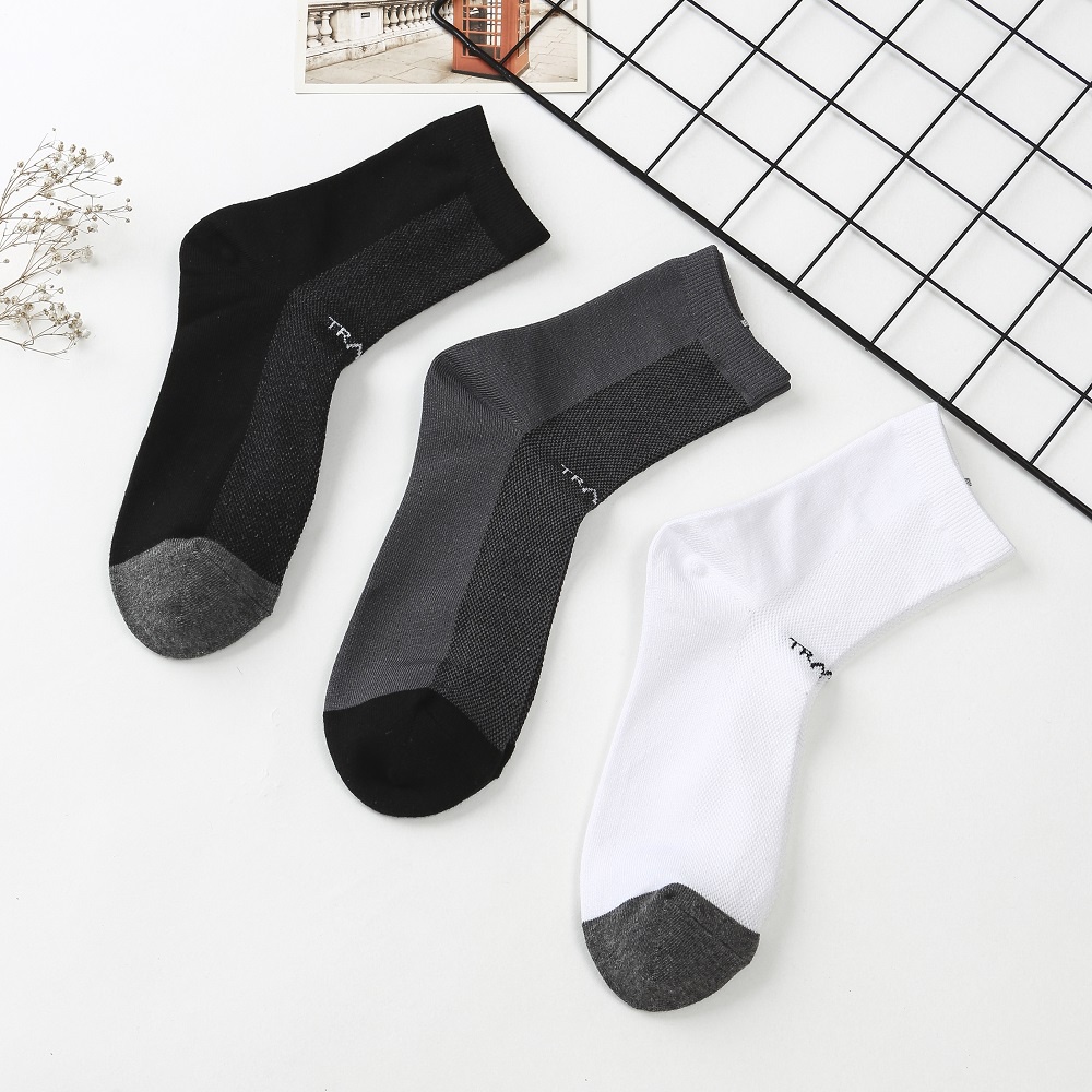 Tất vớ nam nữ unisex cao cấp Trady chống hôi chân, thông thoáng thích hợp đi giày thể thao, giữ ấm đôi chân