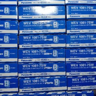 Ổ cắm đơn 2 chấu, đôi đôi 3 chấu có màng che Panasonic dòng WIDE