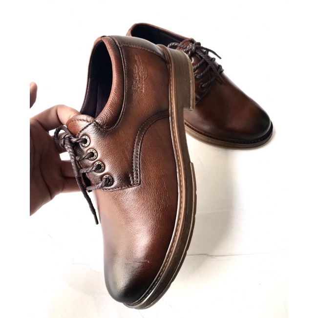 Giày Dr nam phong cách,chất liệu da bò, bảo hành dài hạn, size từ 39-44,màu vàng bò..sang trọng đẳng cấp