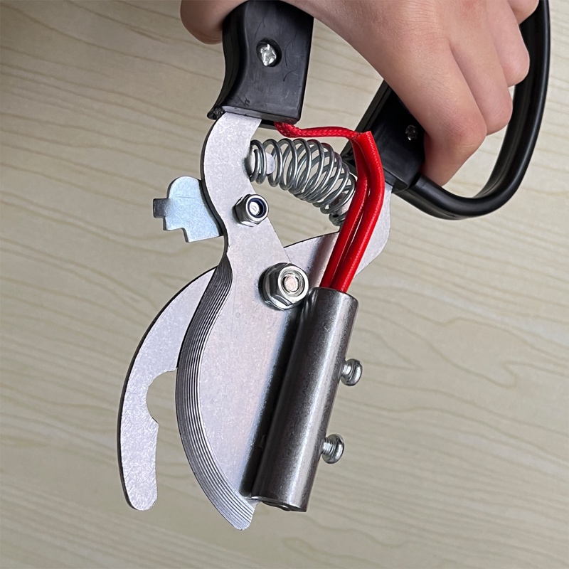 Kìm cắt đuôi cho heo  chó mèo dê bằng điện