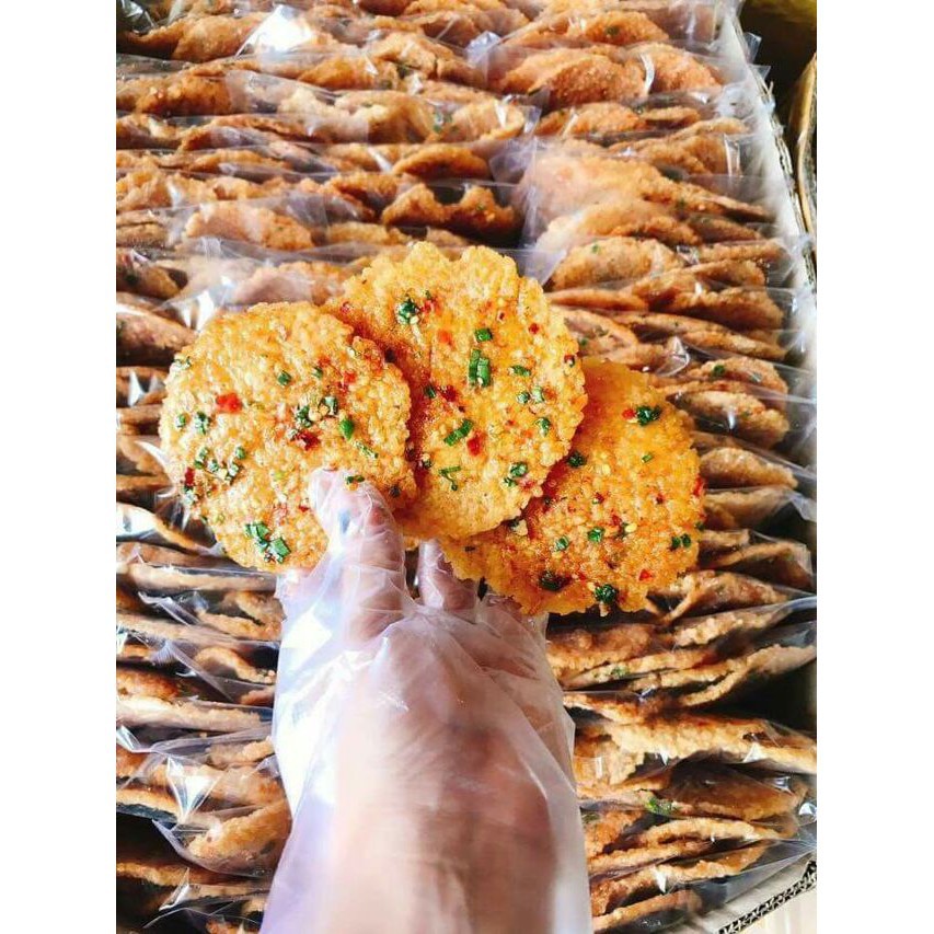 Combo 03 miếng x 90gr Cơm cháy giòn dẻo chiên mắm hành ớt, bao ngon. (Date: 06 tháng) | BigBuy360 - bigbuy360.vn