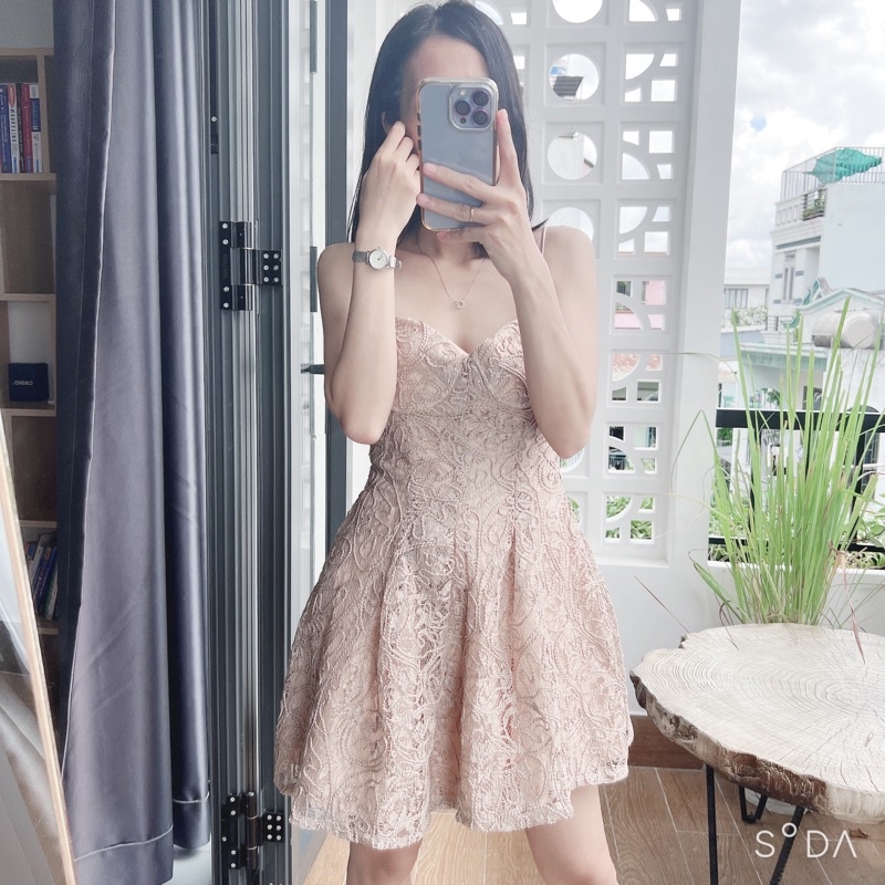 Đầm xòe 2 dây cúp ngực chất ren nổi siêu xịn
