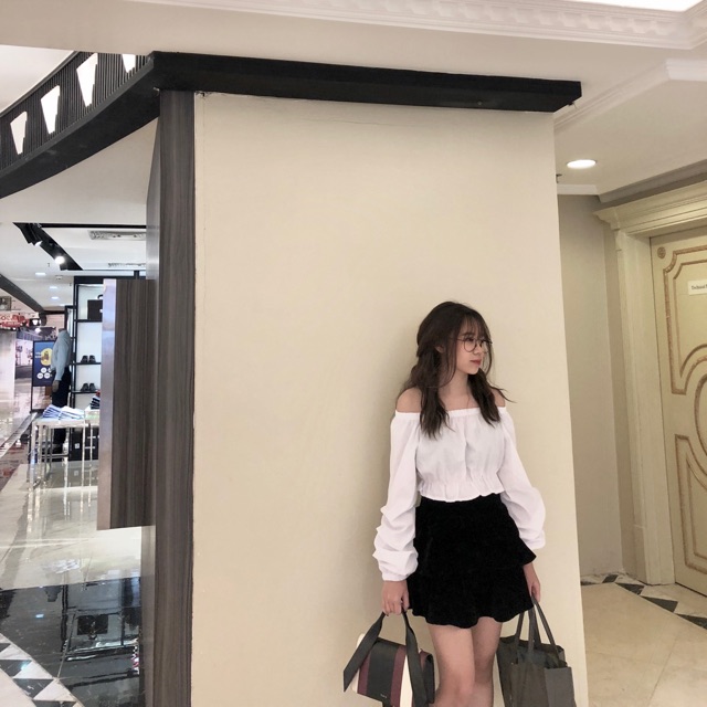 Áo trễ vai tay bồng