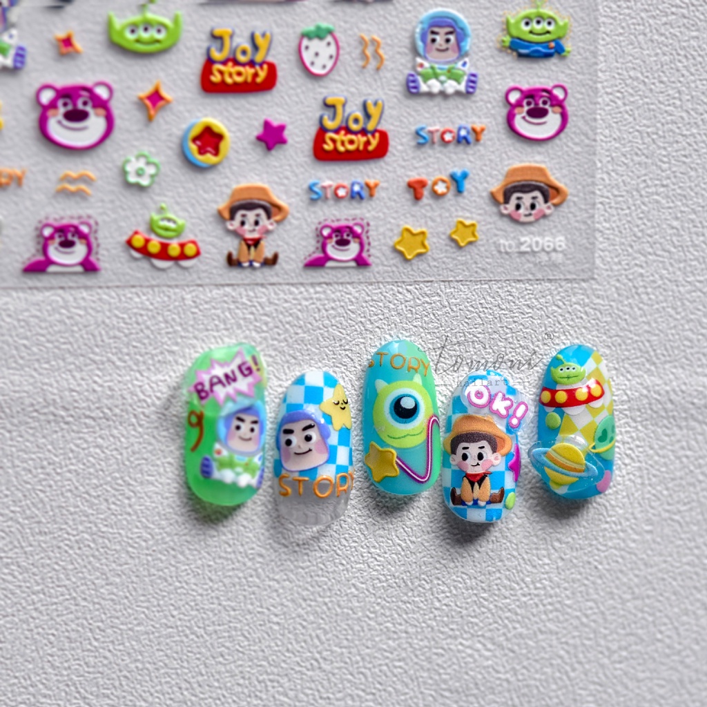 Miếng Dán Trang Trí Móng Tay In Nổi Họa Tiết Hoạt Hình Disney Dễ Thương