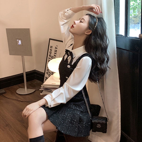 Bộ đồ nữ Váy Xuân Hè Áo phông trắng + Đầm đen Sling Dress Bộ đồ thanh lịch thời trang 2022 | BigBuy360 - bigbuy360.vn