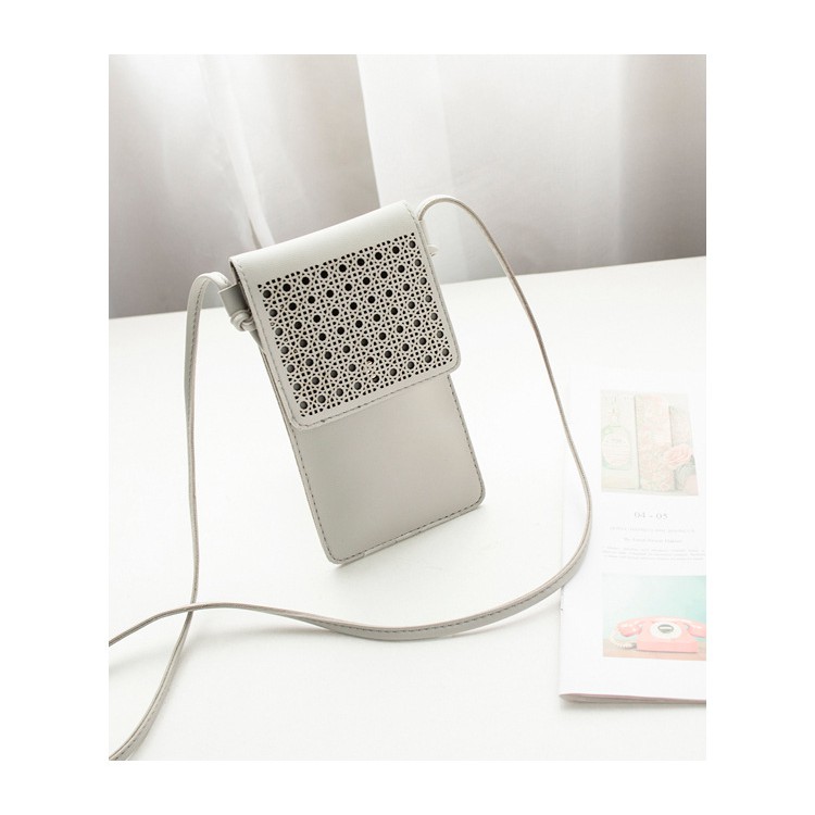 Túi đeo chéo đựng điện thoại và đồ cá nhân họa tiết khắc laser