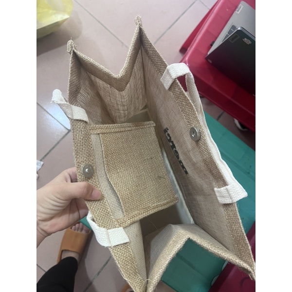 Túi cói merci loại 1 màu sáng, có đệm đáy giữ form túi, có lót