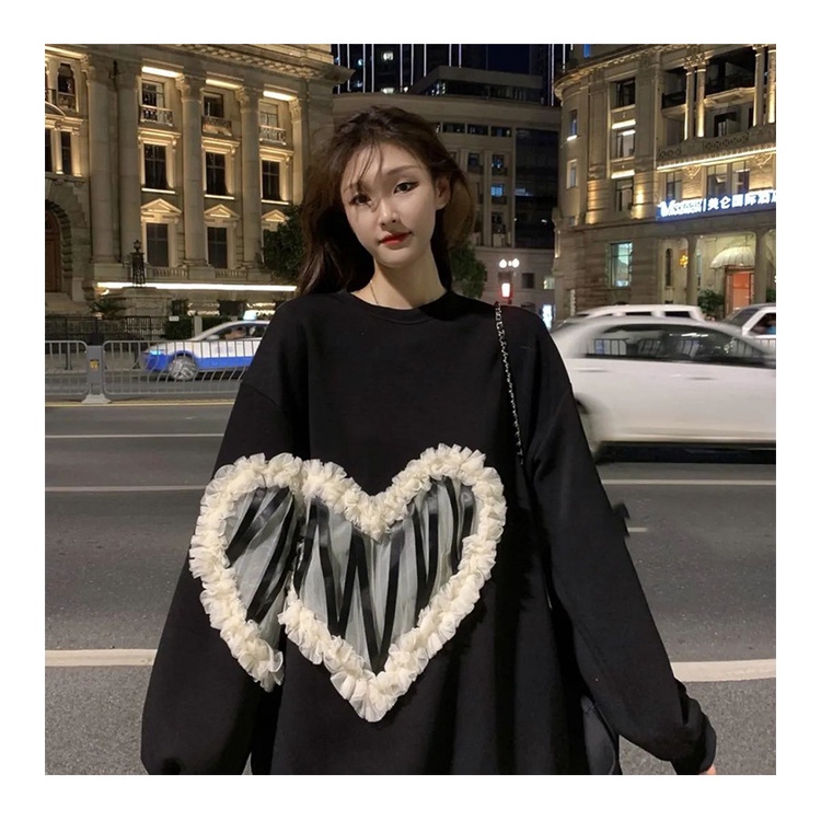 Áo sweater dáng dài màu đen hình trái tim phối ren thời trang cho nữ | BigBuy360 - bigbuy360.vn