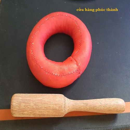 Đế đỏ kê + cây gõ gỗ 20cm