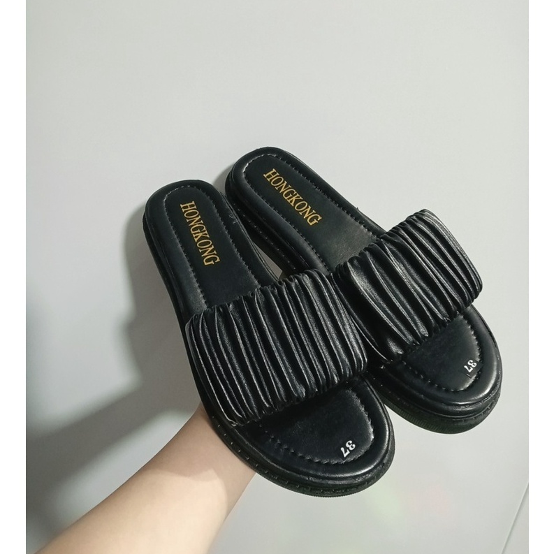Dép nữ quai ngang bèo nhúm hai màu đen và trắng đế cao 3 cm cực xinh, hot 2022