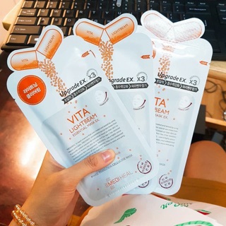 Hộp mặt nạ MEDIHEAL Vita Light Beam mặt nạ dưỡng trắng da