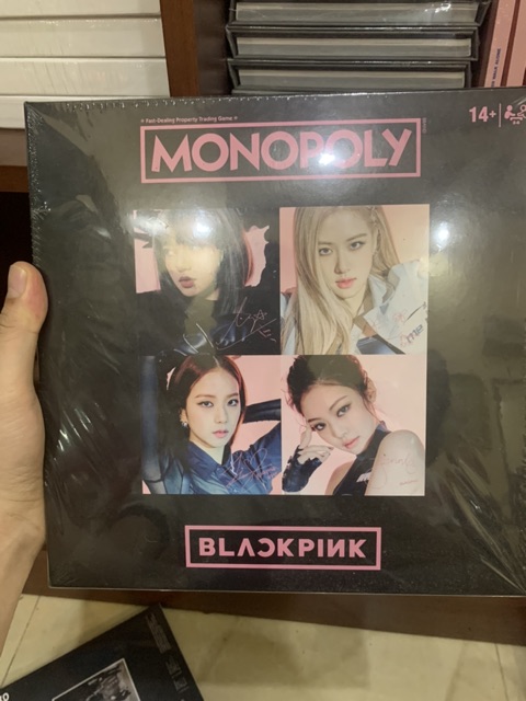 BLACKPINK IN YOUR AREA MONOPOLY - Cờ tỉ phú Blackpink