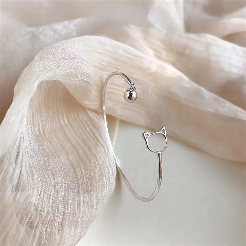 Vòng đeo tay dạng mở 210807 hình mèo đinh quả chuông đơn giản cho nữ