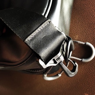 Túi crossbody đeo chéo