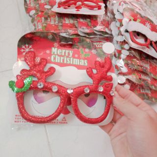 Mắt kính kiểu xịn xò