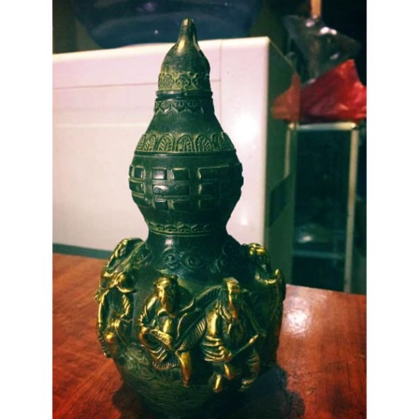 Hồ lô bát tiên bằng đồng vàng hun màu giả cổ