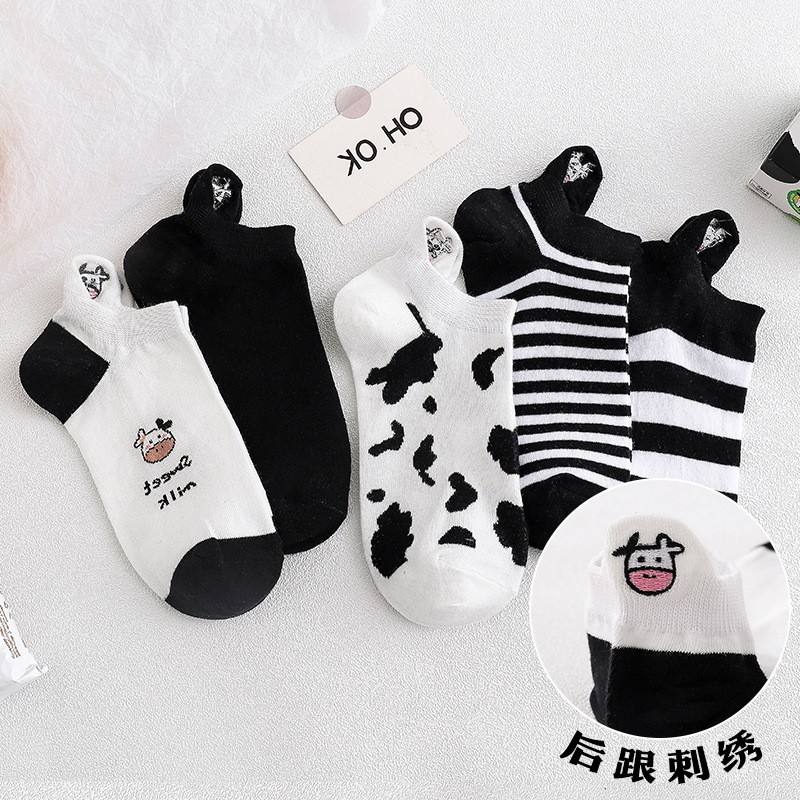 Vớ WAFNHA D457 cotton thêu họa tiết bò sữa xinh xắn dành cho nữ
