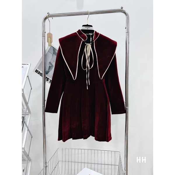 Váy nhung liền thân